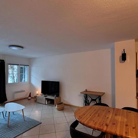 Appartement Avec Terrasse Ensoleillee Gruyeres Exteriör bild
