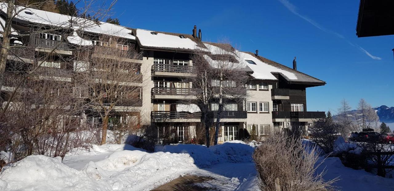 Appartement Avec Terrasse Ensoleillee Gruyeres Exteriör bild