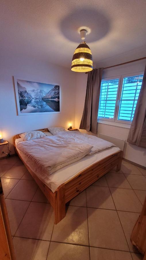 Appartement Avec Terrasse Ensoleillee Gruyeres Exteriör bild